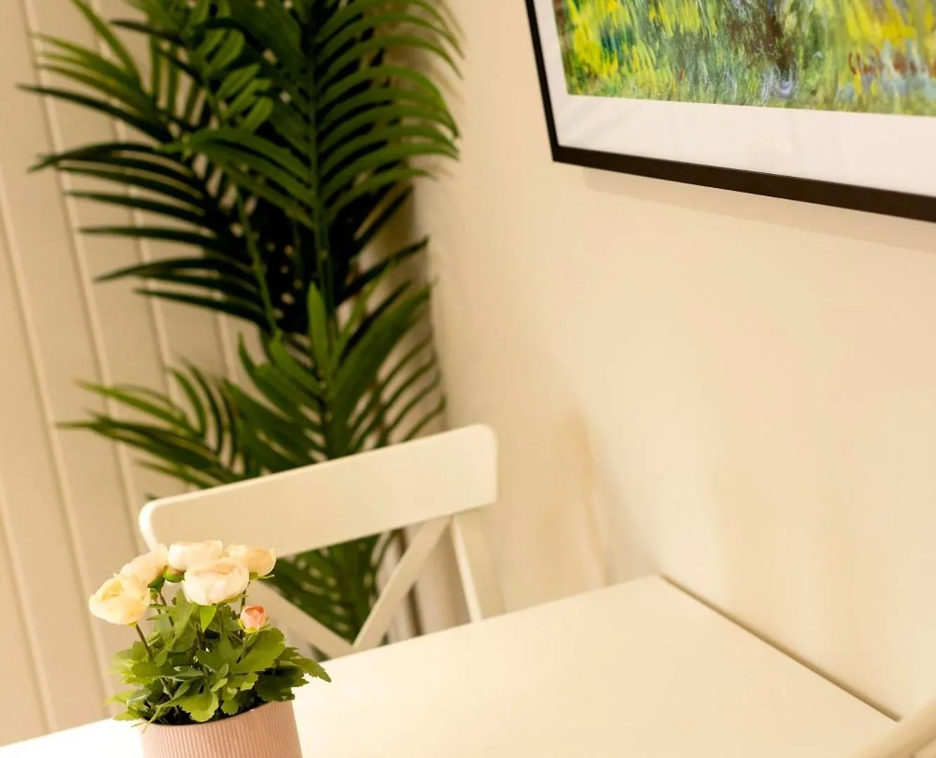 The Monet - Chic 1 Bd Apt -Gold Short Term Stays Belfast