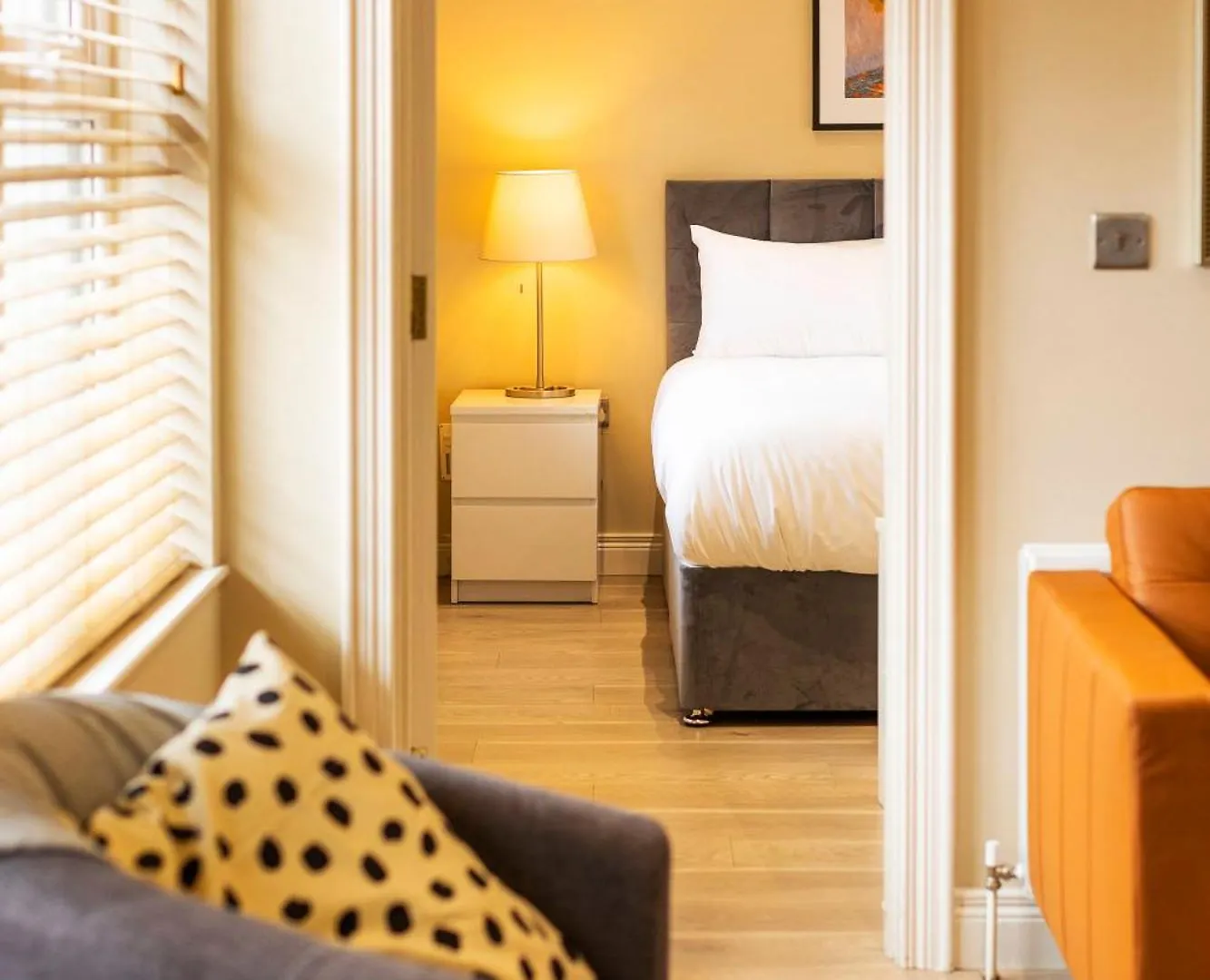 Daire The Monet - Chic 1 Bd Apt -Gold Short Term Stays Belfast
