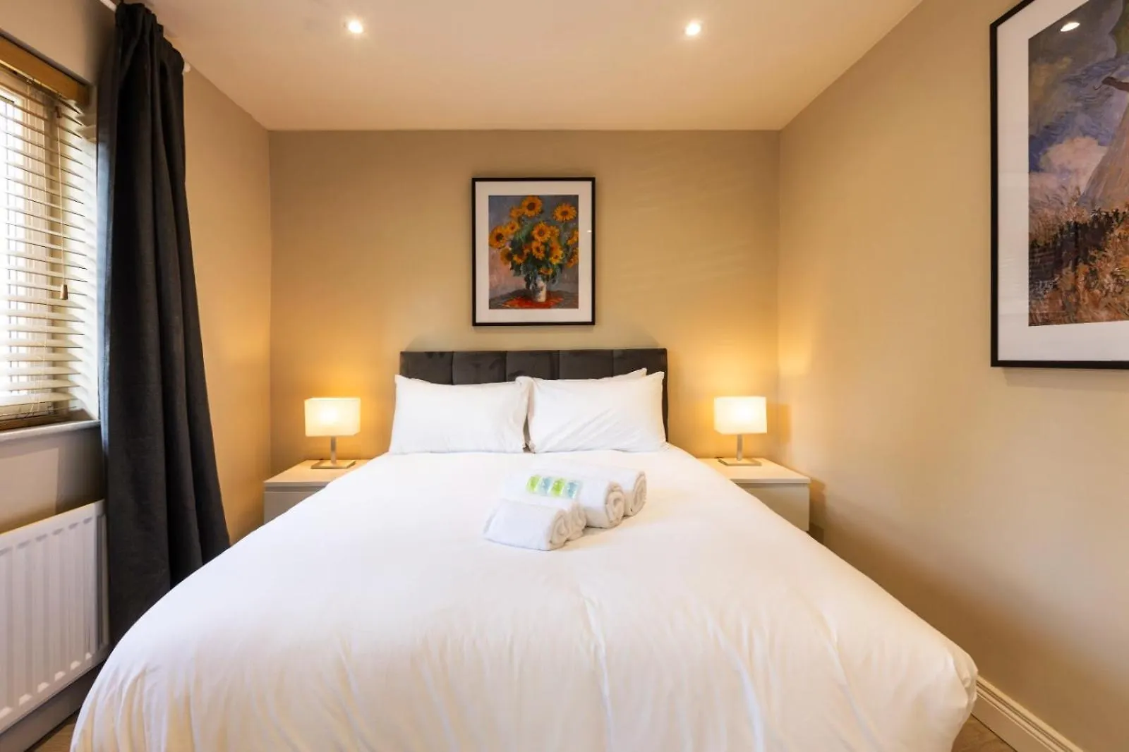 The Monet - Chic 1 Bd Apt -Gold Short Term Stays Belfast Lägenhet