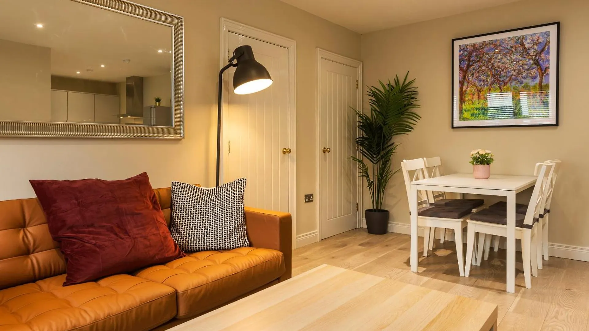 Lägenhet The Monet - Chic 1 Bd Apt -Gold Short Term Stays Belfast Storbritannien